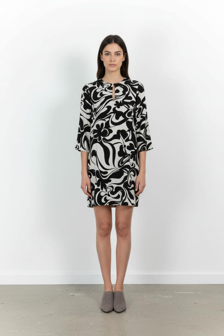 Robe Noire et Blanche - Taille L/40 de la marque La Fée Maraboutée | PARAD99012 - Vendu par Paradigme - Image 1