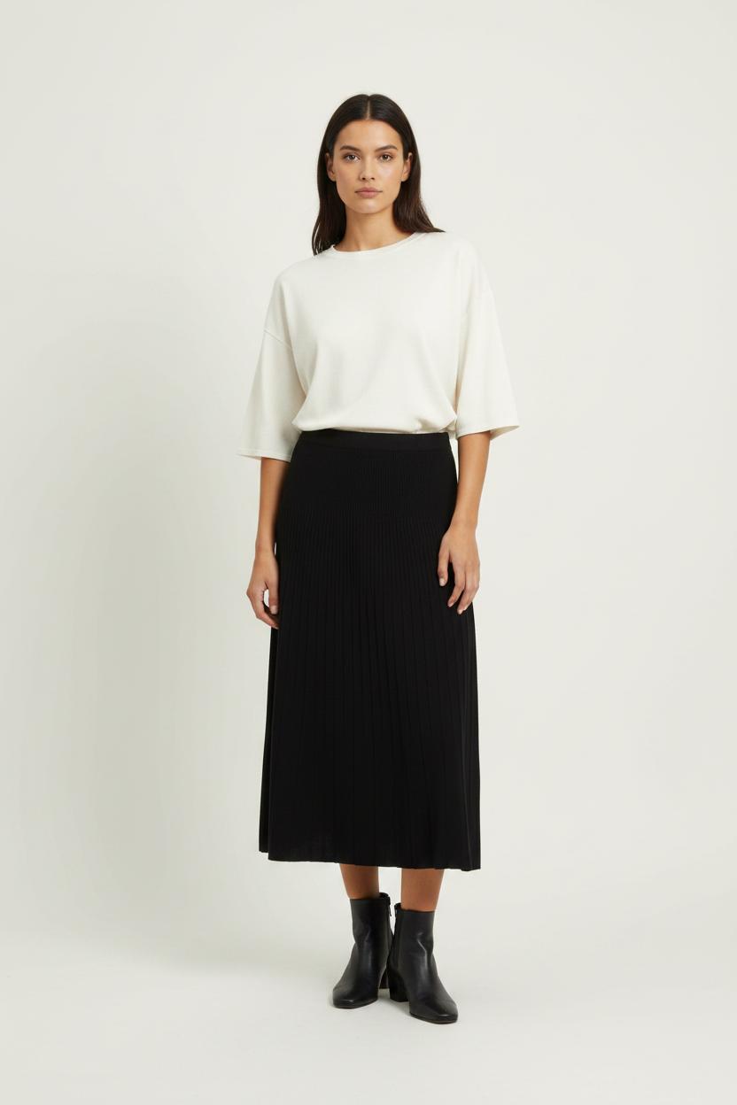 Jupe Plissée Noire - Taille L/40 de la marque I.Code | PARAD99183 - Vendu par Paradigme - Image 1