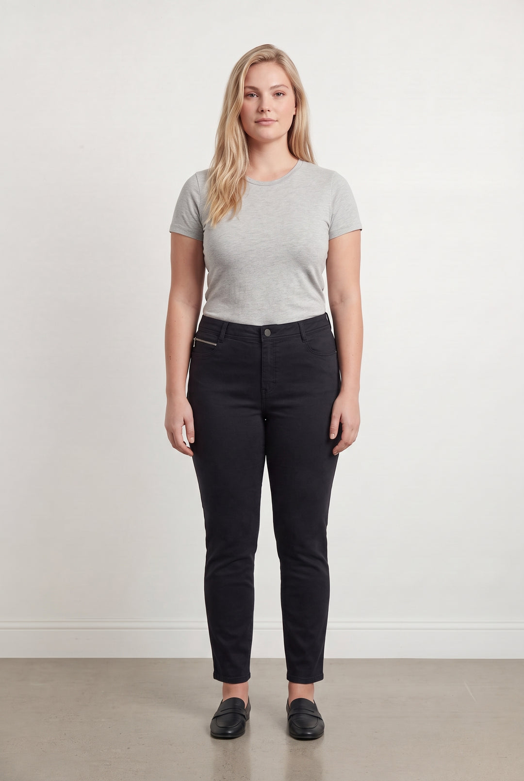 Pantalon Chino Bleu - Taille XXL/44 de la marque Maison 123 | PARAD99555 - Vendu par Paradigme - Image 1