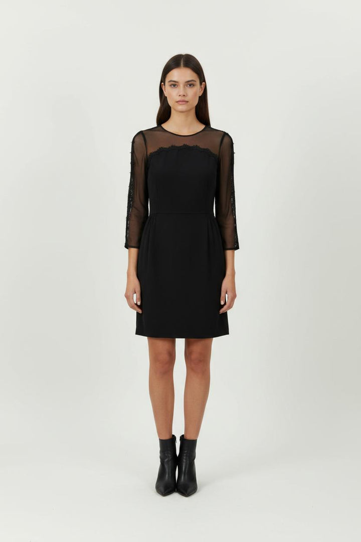 Robe Droite Noire - Taille M/38 de la marque Sandro | PLY0731 - Vendu par Paradigme - Image 1