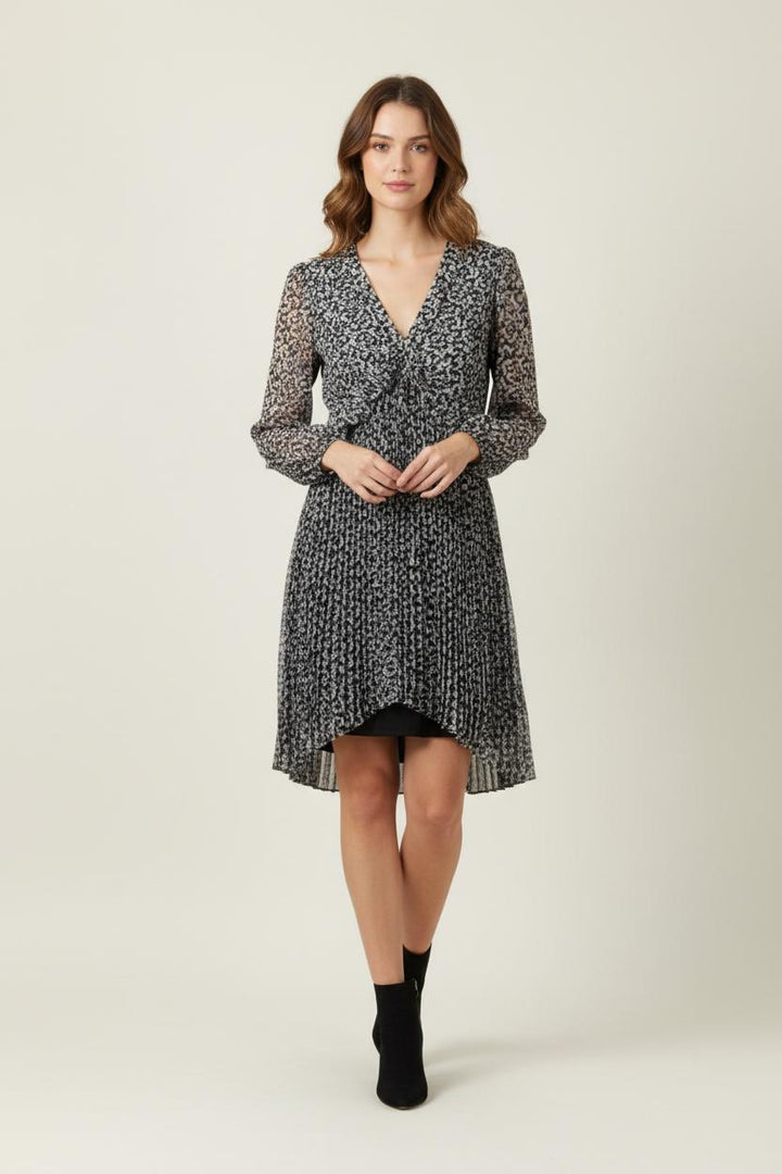 Robe Plissée Noire et Grise - Taille S/36 de la marque The Kooples | PLY0732 - Vendu par Paradigme - Image 1