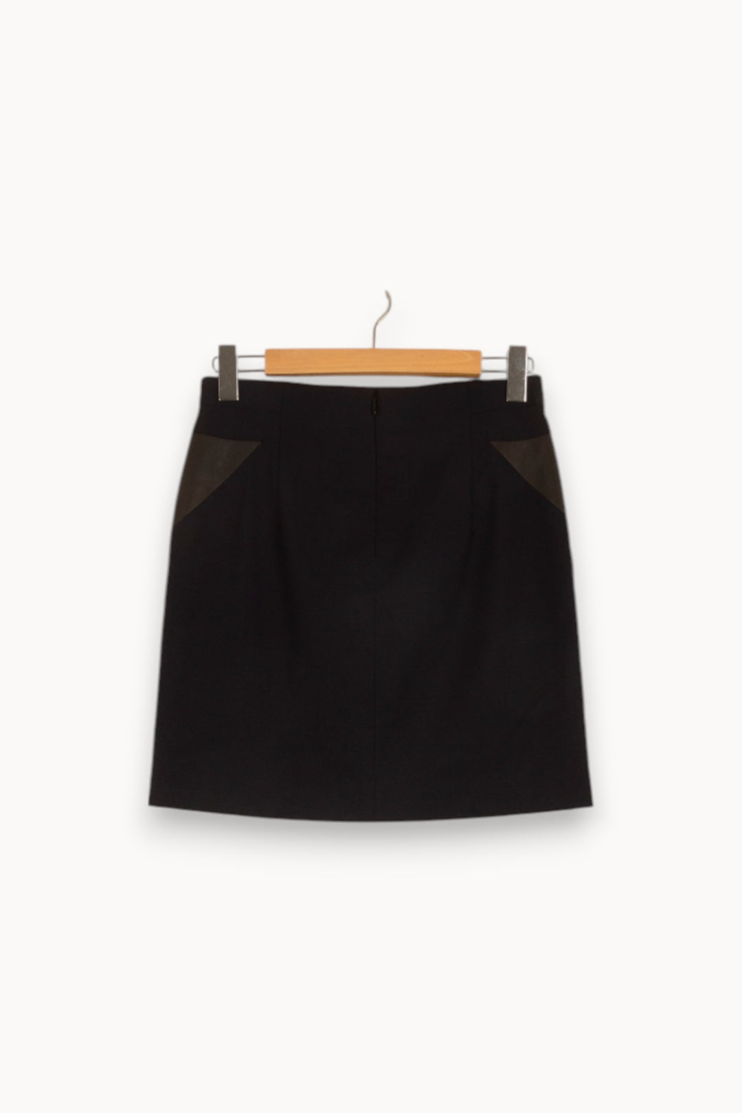 Jupe Courte Noire - Taille L/40 de la marque The Kooples | PLY1179 - Vendu par Paradigme - Image 4