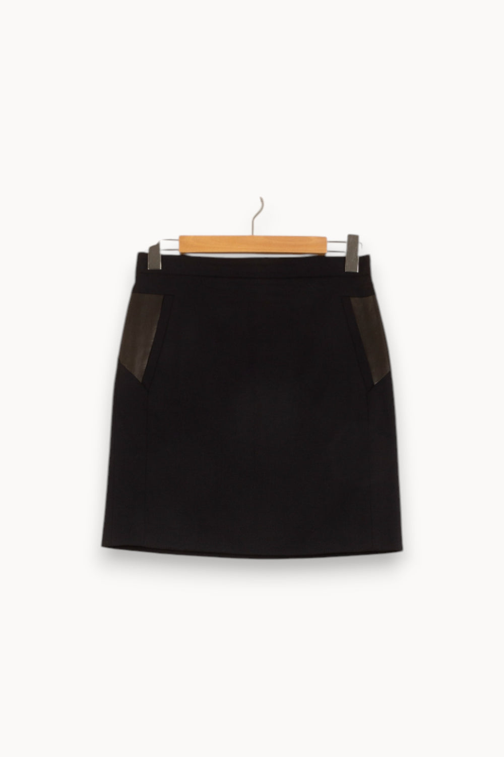 Jupe Courte Noire - Taille L/40 de la marque The Kooples | PLY1179 - Vendu par Paradigme - Image 2