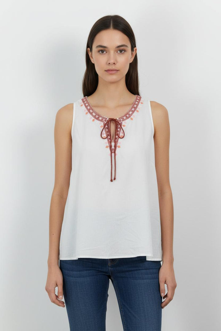 Blouse Blanche et Rouge - Taille M/38 de la marque Galeries Lafayette | RVLI1125 - Vendu par Paradigme - Image 1