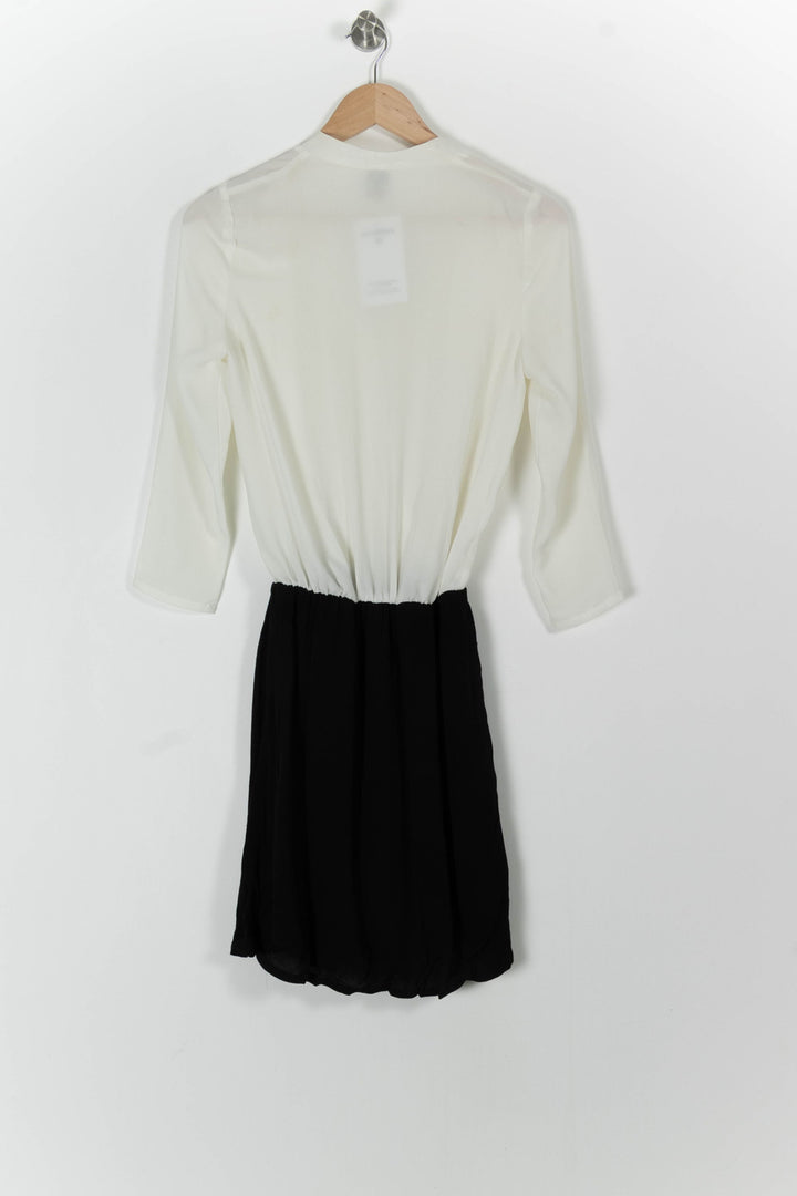 Robe Courte Blanche et Noire - Taille XS/34 de la marque Karl Marc John | RVLI1192 - Vendu par Paradigme - Image 4