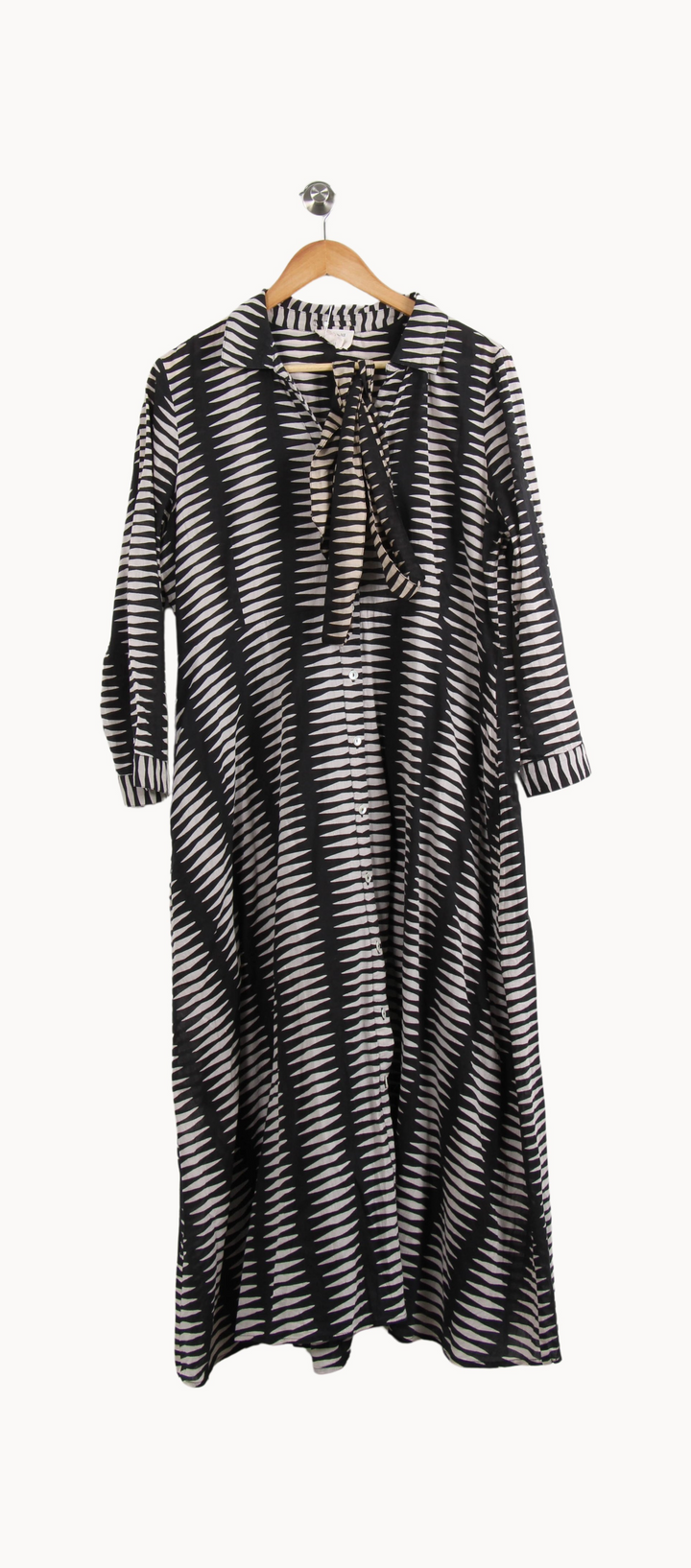 Robe longue noire et blanche - Taille XL/42 de la marque Maison 123 | PARAD65086 - Vendu par Paradigme - Image 2
