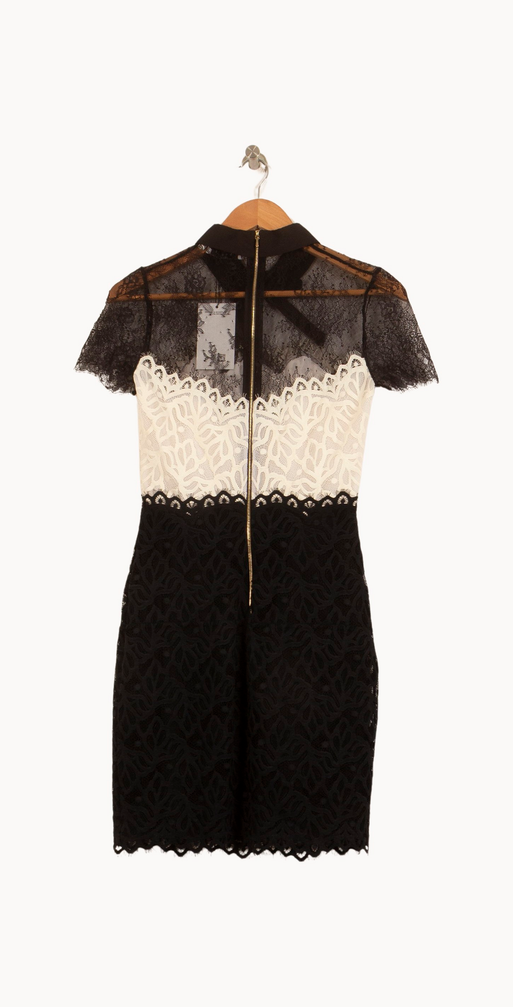 Robe Courte Noire et Blanche - Taille S/36 de la marque Sandro | PARAD44643 - Vendu par Paradigme - Image 4
