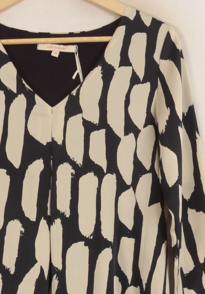 Robe Noire et Beige - Taille S/36 de la marque La Fée Maraboutée | PARAD53544 - Vendu par Paradigme - Image 3