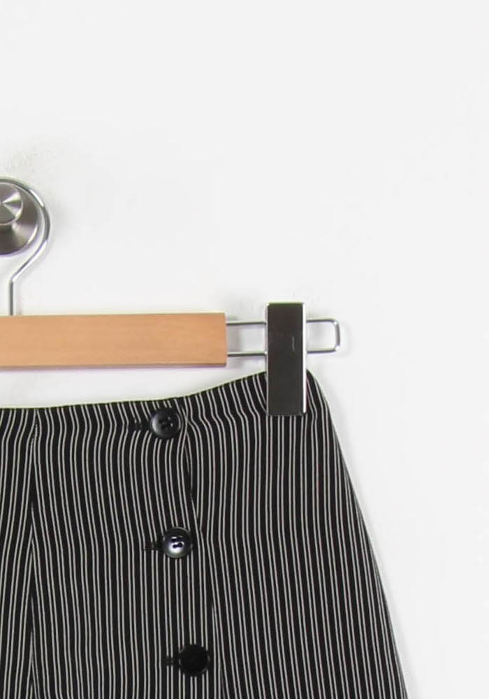 Short Noir et Blanc - Taille S/36 de la marque Agnès b. | PARAD67862 - Vendu par Paradigme - Image 3