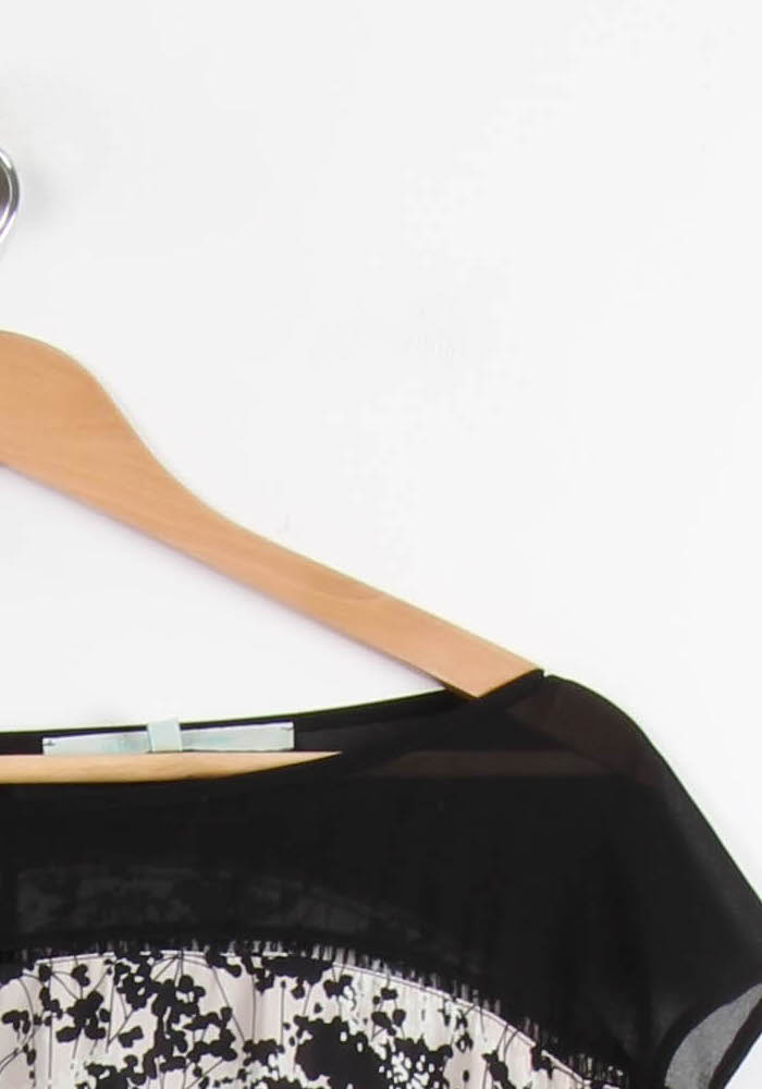 Robe Noire et Blanche - Taille M/38 de la marque La Fée Maraboutée | PARAD66407 - Vendu par Paradigme - Image 3