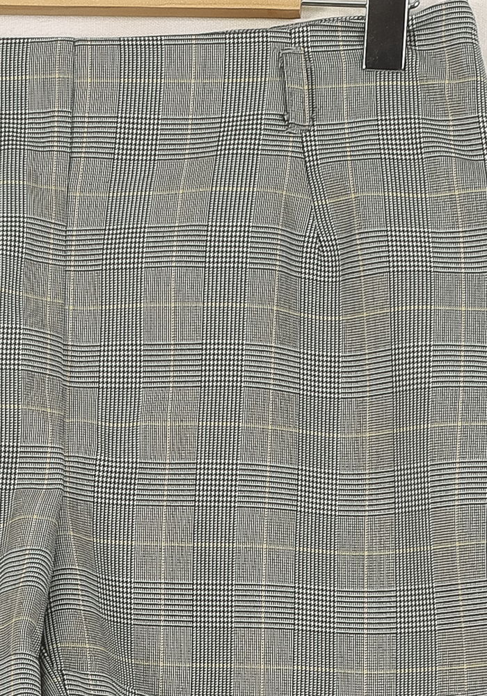 Short Gris - Taille M/38 de la marque Imperial | PARAD66802 - Vendu par Paradigme - Image 3
