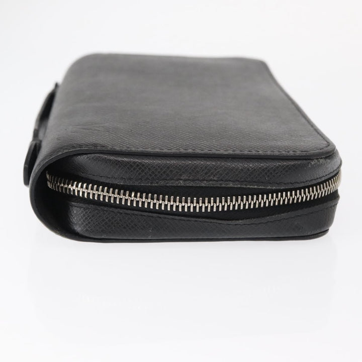 Louis Vuitton Zippy XL Taiga Leather