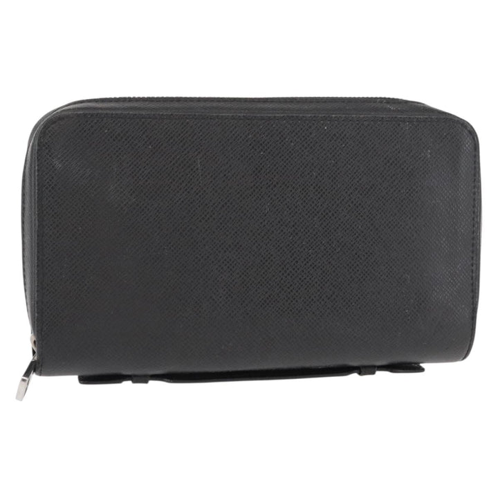 Louis Vuitton Zippy XL Taiga Leather