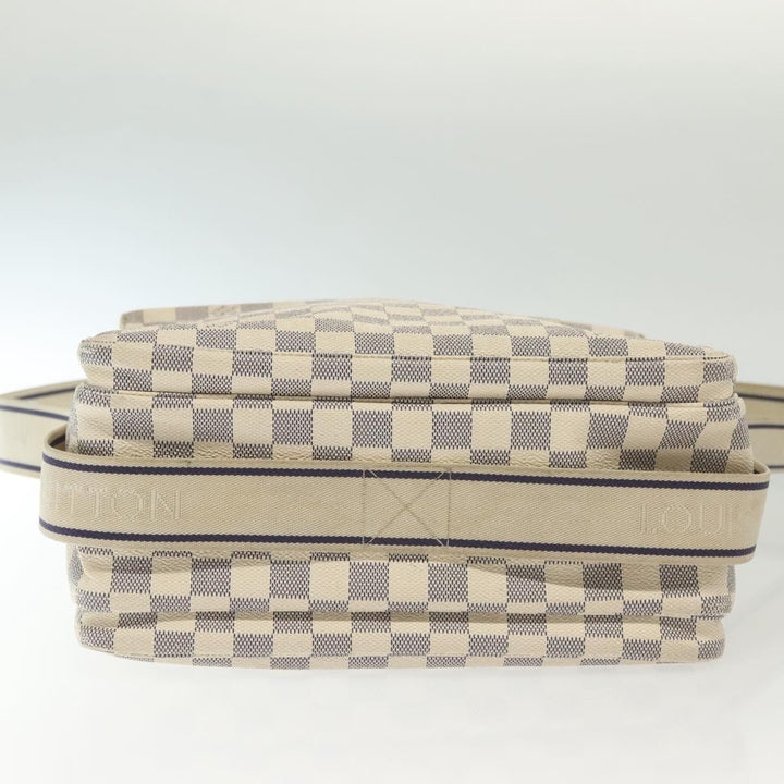 Louis Vuitton Naviglio Handbag Damier