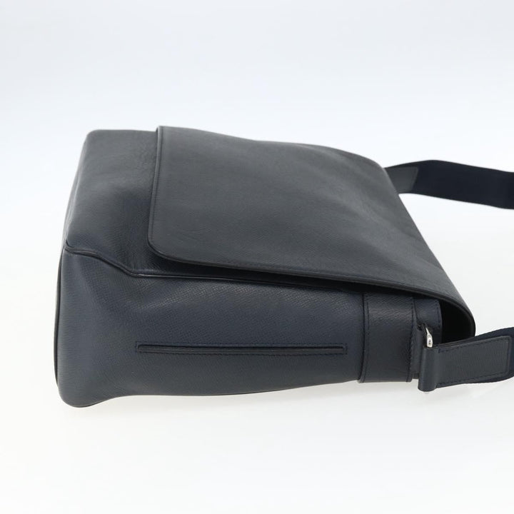 Louis Vuitton Roman Handbag Taiga Leather
