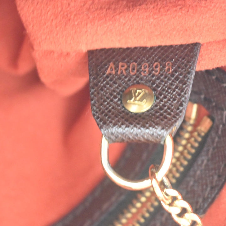 Louis Vuitton Marais Bucket Bag Damier
