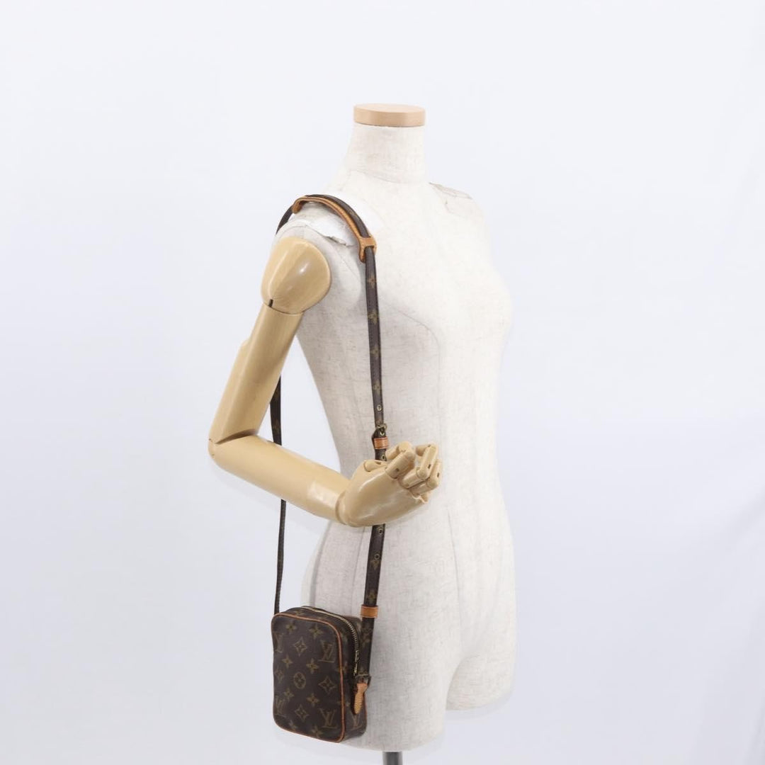 Louis Vuitton Danube Handbag Monogram Canvas