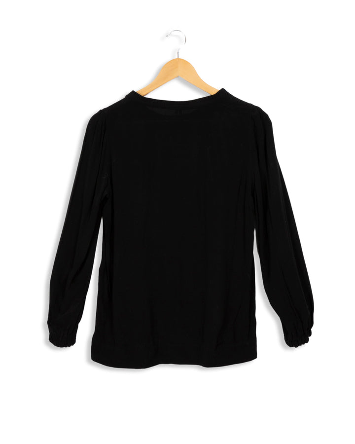 Black blouse - T2