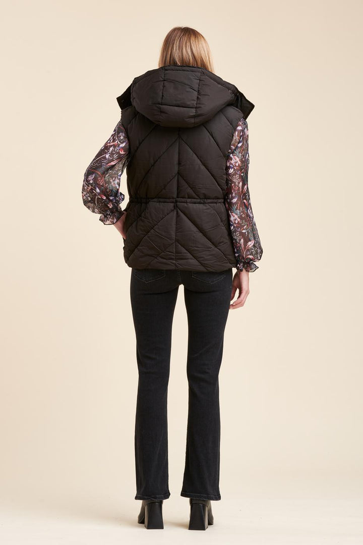 Sleeveless down jacket in recycled polyester - 40