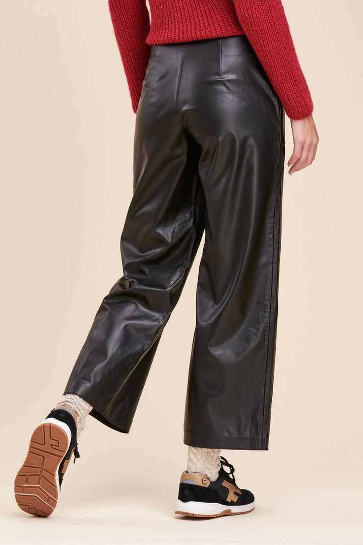 Pantalon droit effet cuir - 36