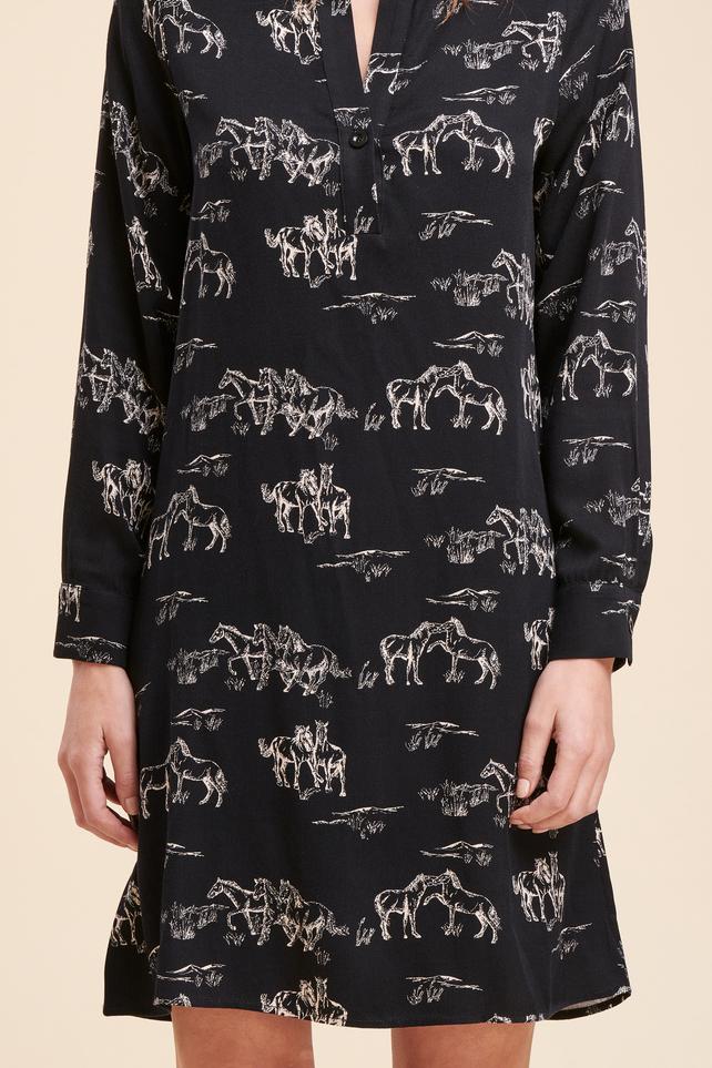 Short dress with figurative horse print - 40