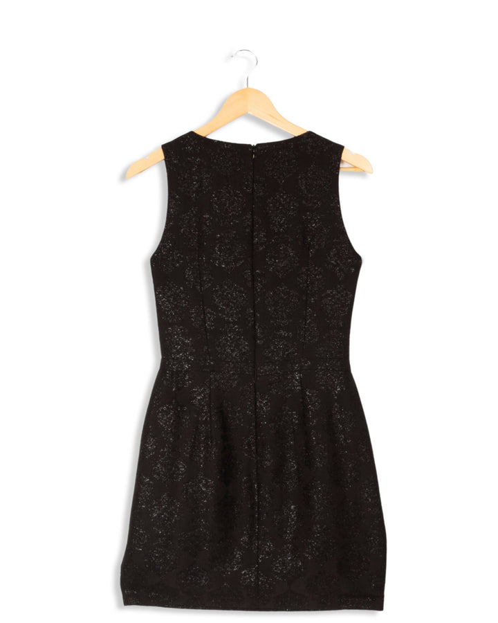 Short black dress - 36