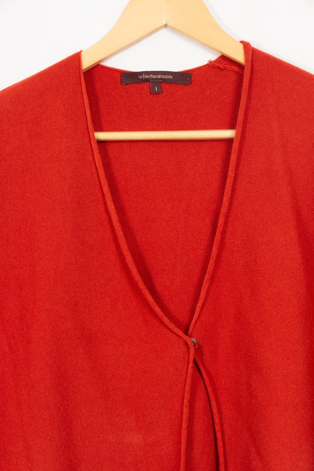 Roter Pullover von La Fée Maraboutée – T1