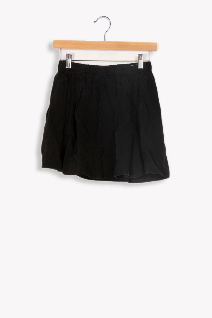 Black ruched mini skirt