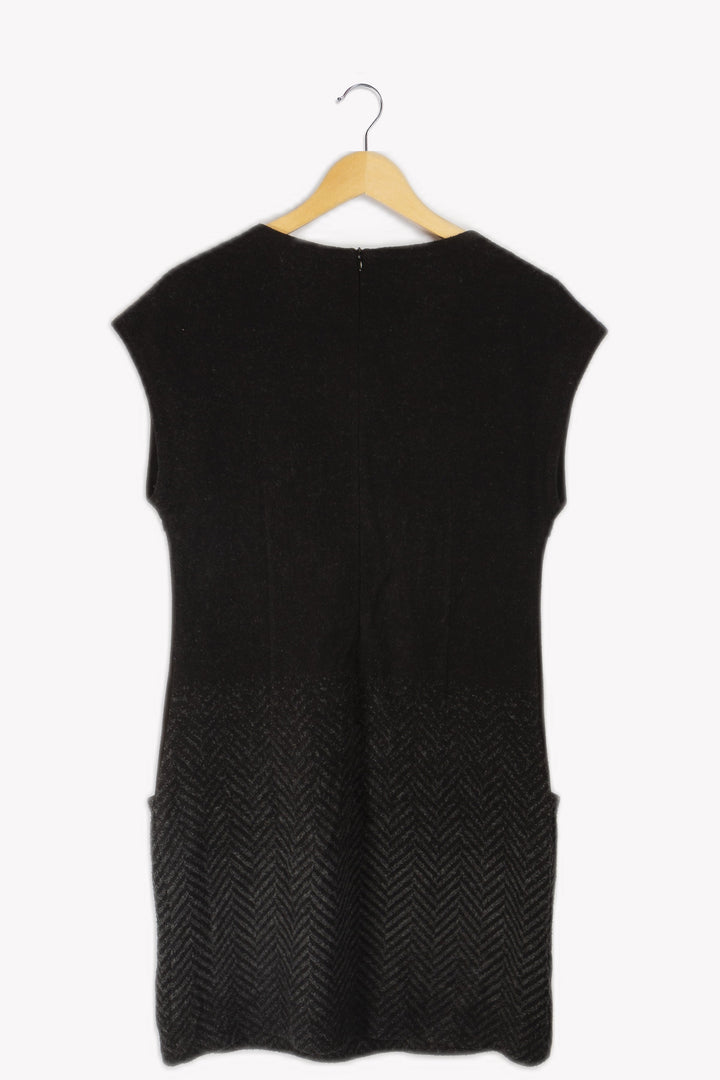 Black winter dress with pockets - Size 3
