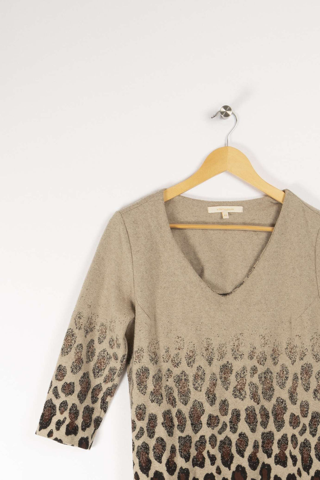 Beige winter dress with leopard patterns - 40